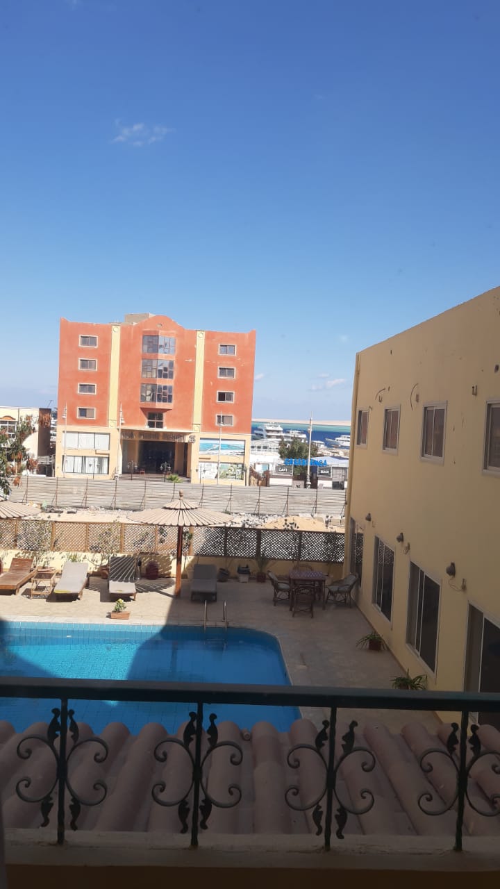 1519 1 bedroom apartment in compound with pool in Hadaba